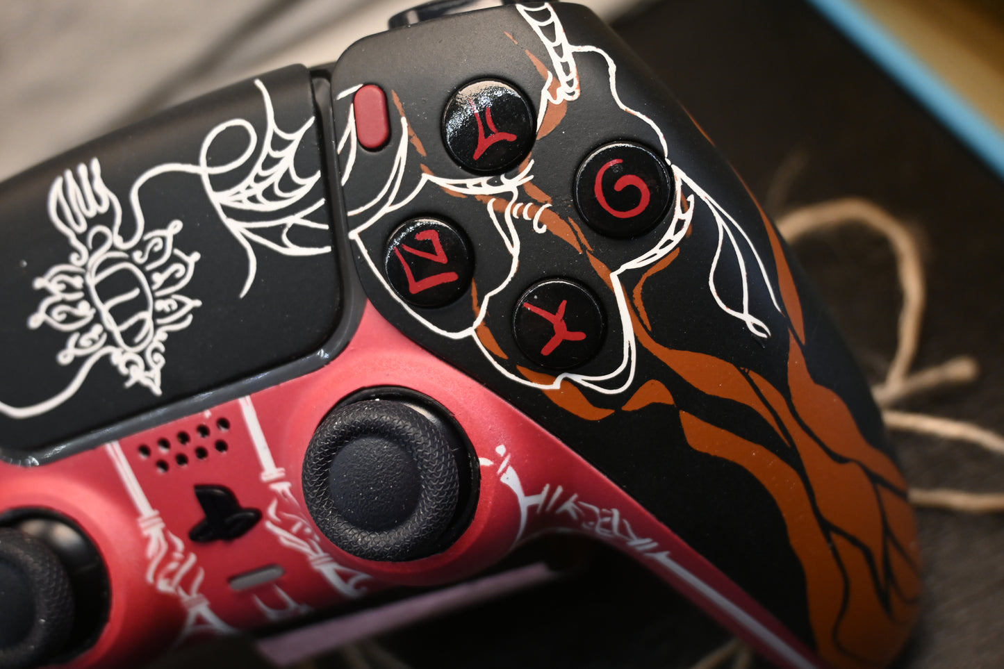 Hollow Knight Controller (Hornet/Silksong) - PS5 DualSense