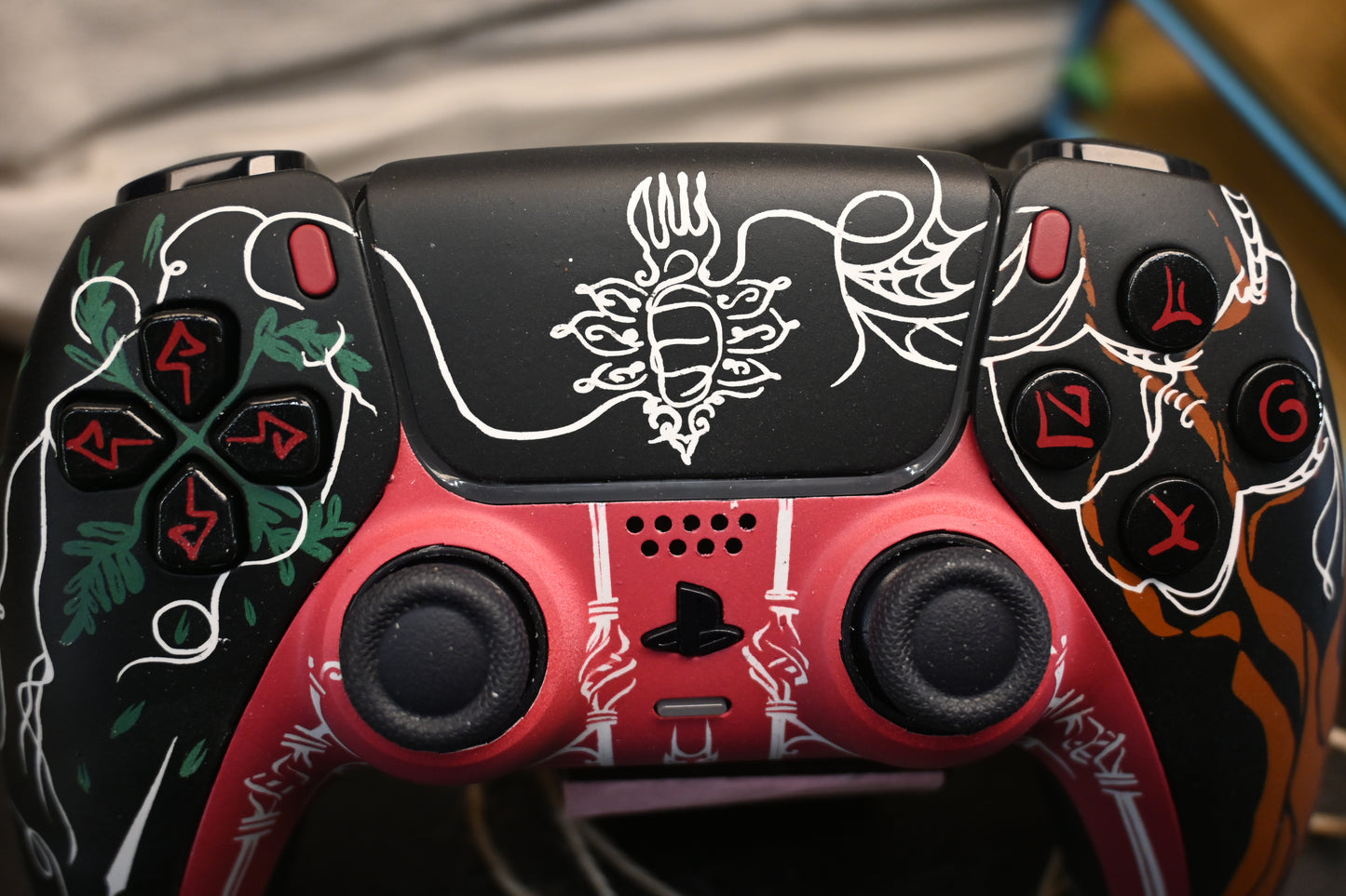 Hollow Knight Controller (Hornet/Silksong) - PS5 DualSense